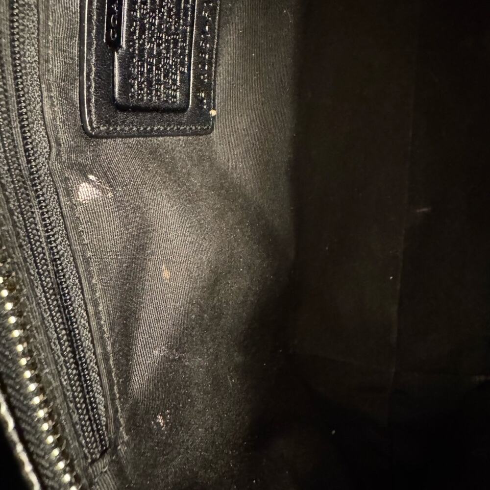 Coach East West Gallery black patent leather tote shoulder bag, - Picture 7 of 9
